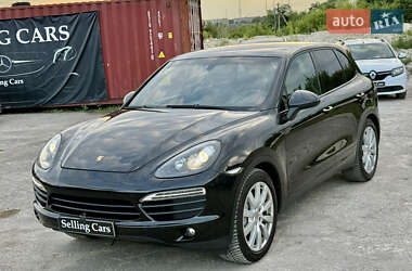 Внедорожник / Кроссовер Porsche Cayenne 2011 в Ровно