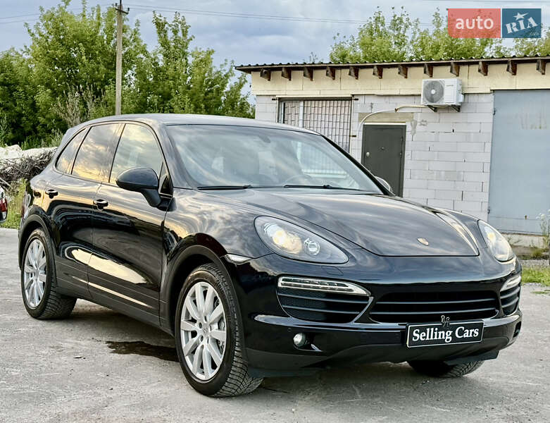 Внедорожник / Кроссовер Porsche Cayenne 2011 в Ровно