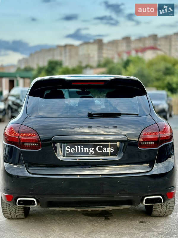 Внедорожник / Кроссовер Porsche Cayenne 2011 в Ровно