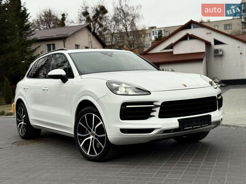 Внедорожник / Кроссовер Porsche Cayenne 2021 в Львове