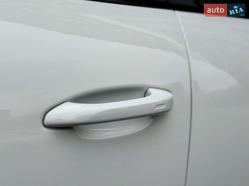 Внедорожник / Кроссовер Porsche Cayenne 2021 в Львове