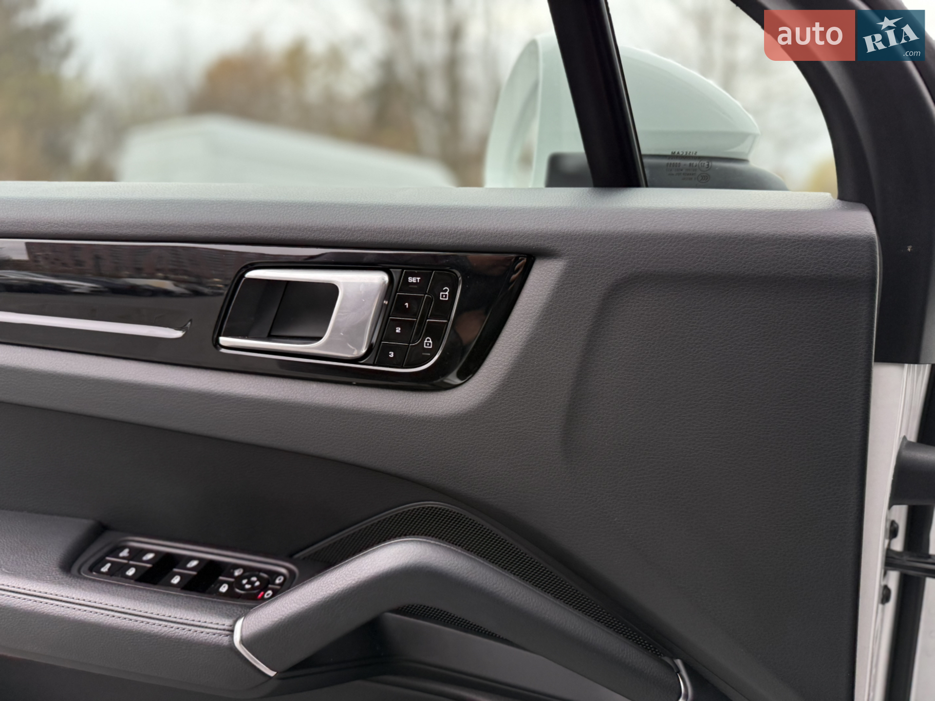 2021 Porsche Cayenne - мініатюра 26