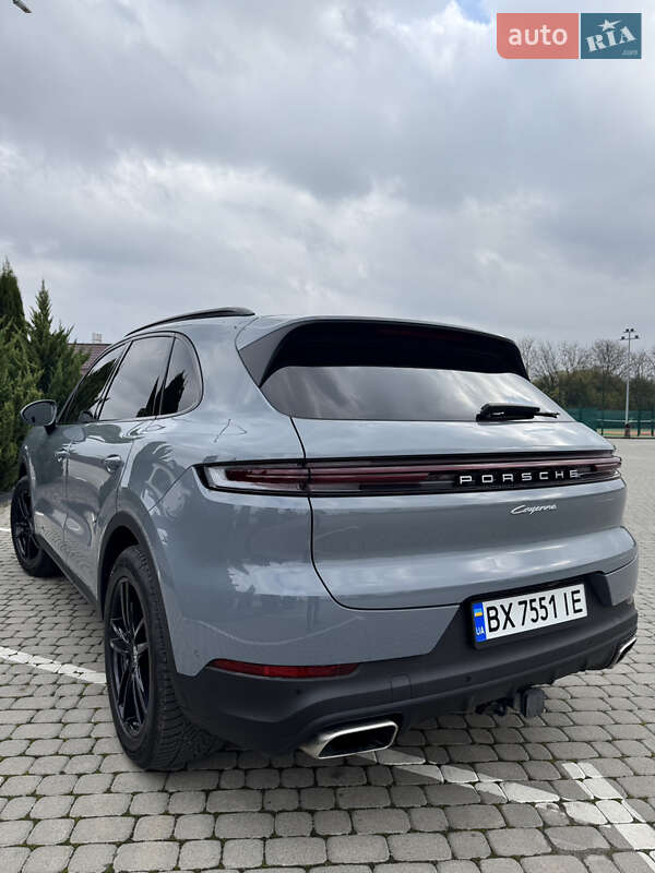 Внедорожник / Кроссовер Porsche Cayenne 2023 в Хмельницком