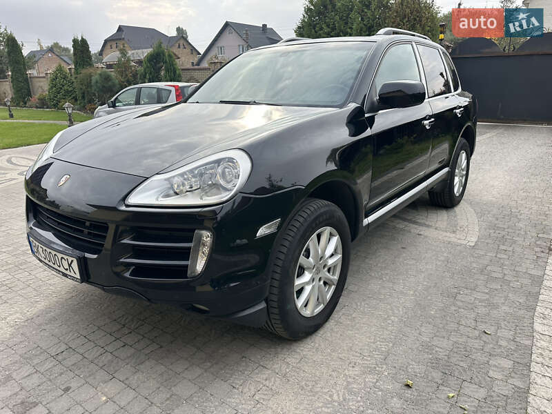 Внедорожник / Кроссовер Porsche Cayenne 2009 в Вараше