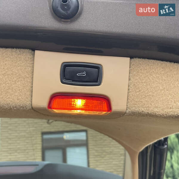 Позашляховик / Кросовер Porsche Cayenne 2012 в Києві