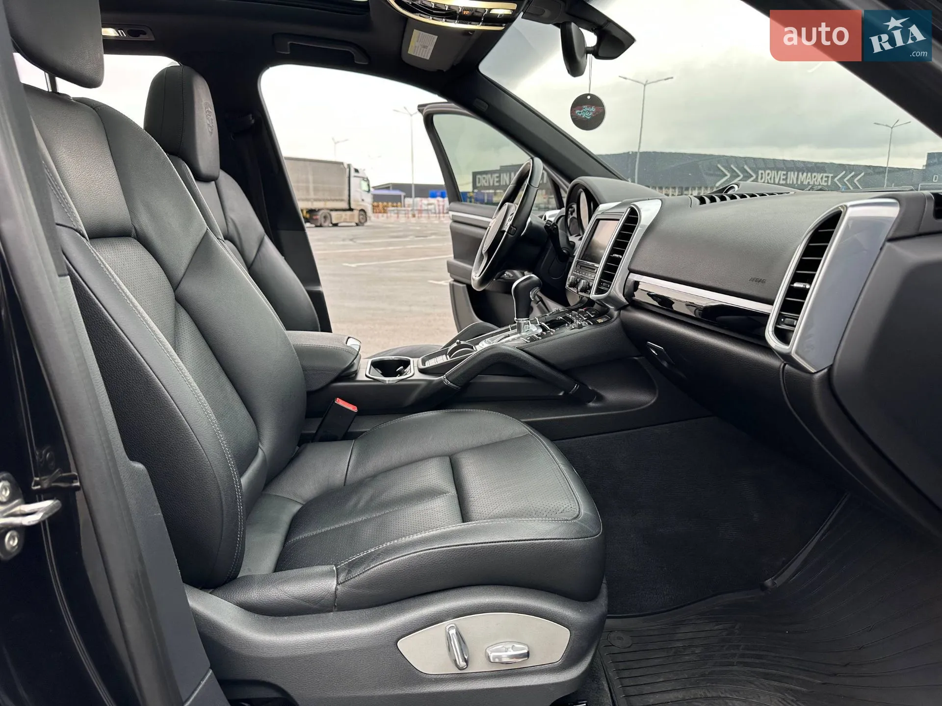 2014 Porsche Cayenne - мініатюра 41
