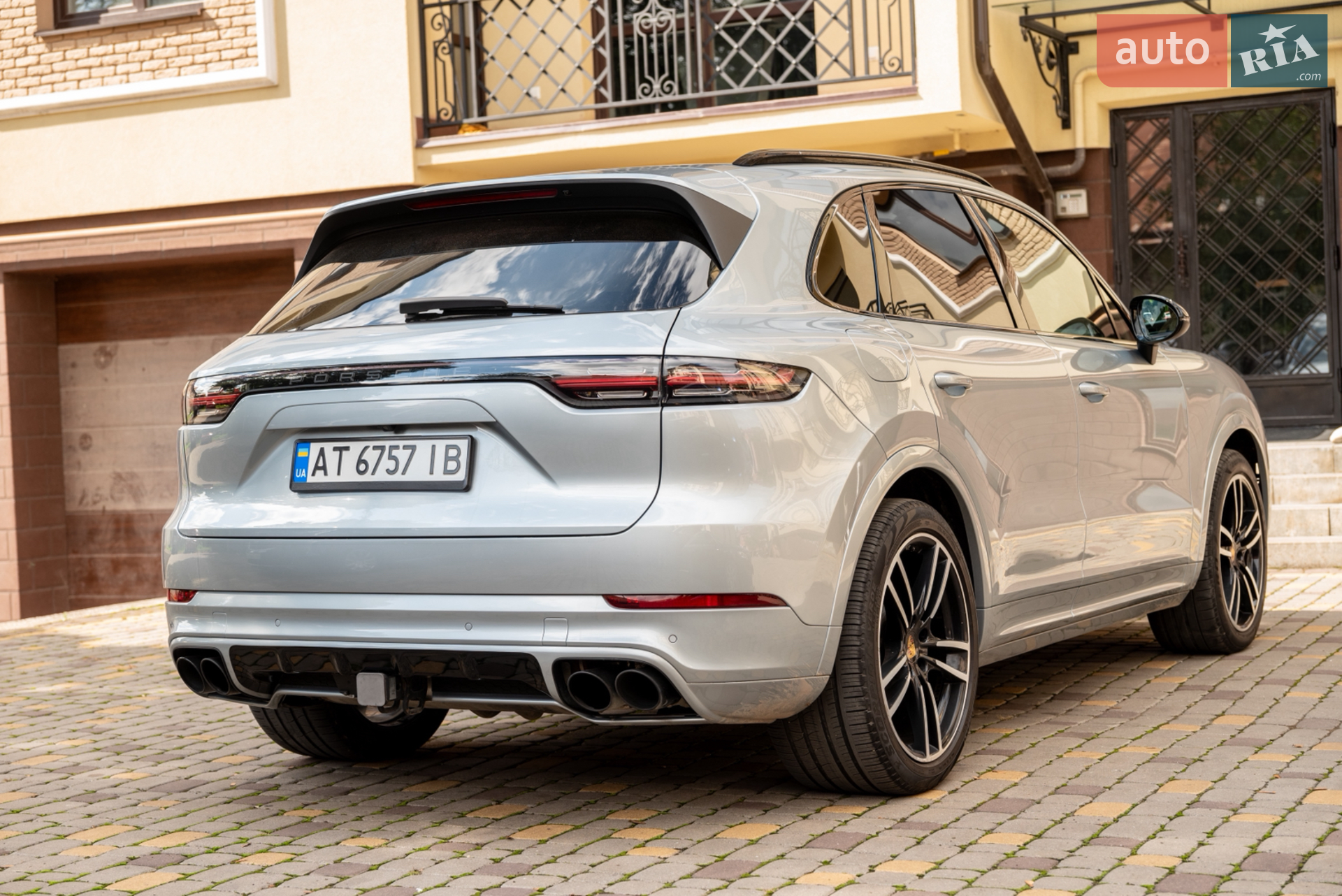 2020 Porsche Cayenne - мініатюра 18