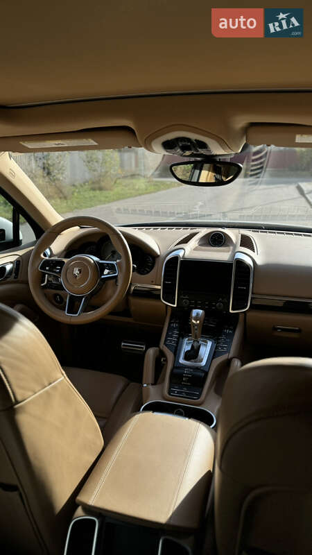 Позашляховик / Кросовер Porsche Cayenne 2016 в Броварах фото 20 Позашляховик / Кросовер Porsche Cayenne 2016 в Броварах