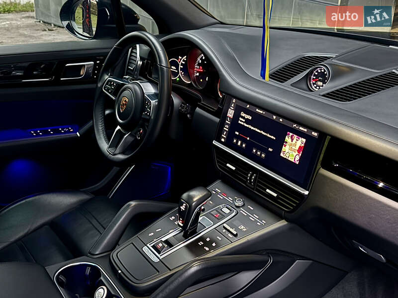 Позашляховик / Кросовер Porsche Cayenne 2017 в Харкові