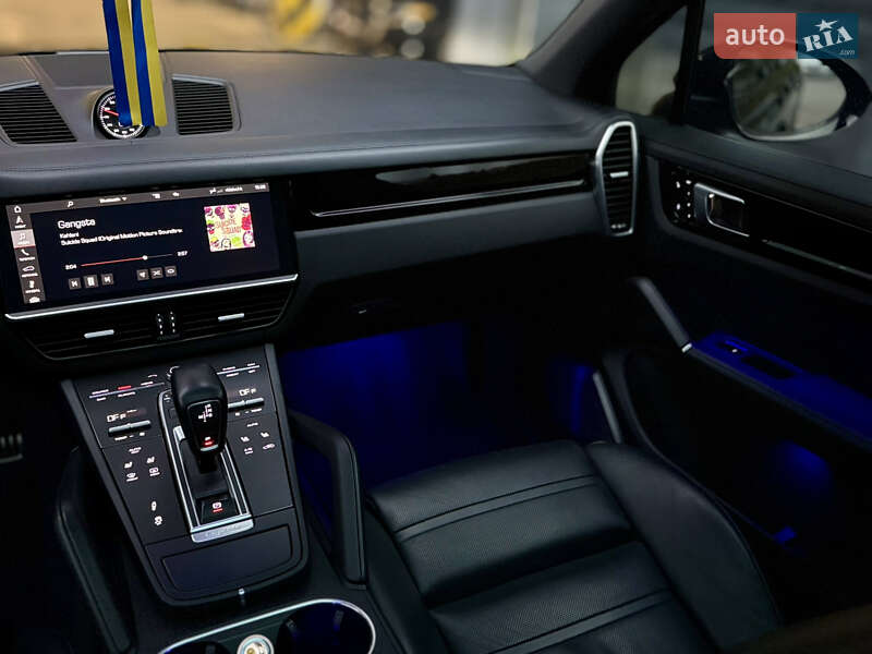 Позашляховик / Кросовер Porsche Cayenne 2017 в Харкові