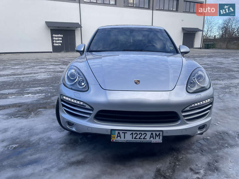 Позашляховик / Кросовер Porsche Cayenne 2013 в Бориславі