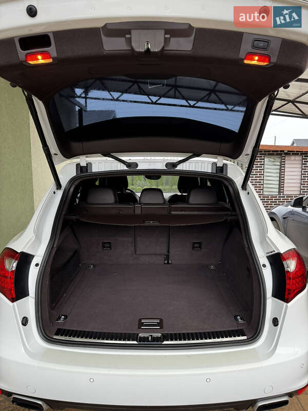 Позашляховик / Кросовер Porsche Cayenne 2013 в Києві фото 11 Позашляховик / Кросовер Porsche Cayenne 2013 в Києві