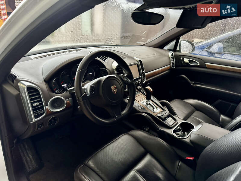 Позашляховик / Кросовер Porsche Cayenne 2013 в Києві фото 28 Позашляховик / Кросовер Porsche Cayenne 2013 в Києві