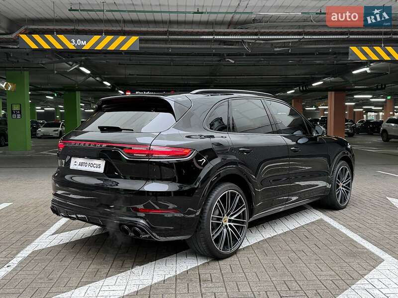 Позашляховик / Кросовер Porsche Cayenne 2021 в Києві