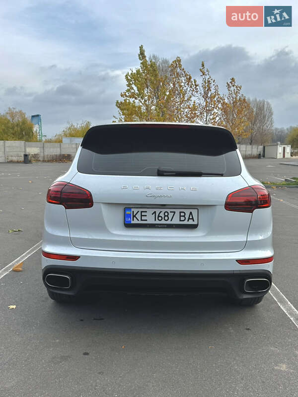 Позашляховик / Кросовер Porsche Cayenne 2016 в Дніпрі фото 3 Позашляховик / Кросовер Porsche Cayenne 2016 в Дніпрі