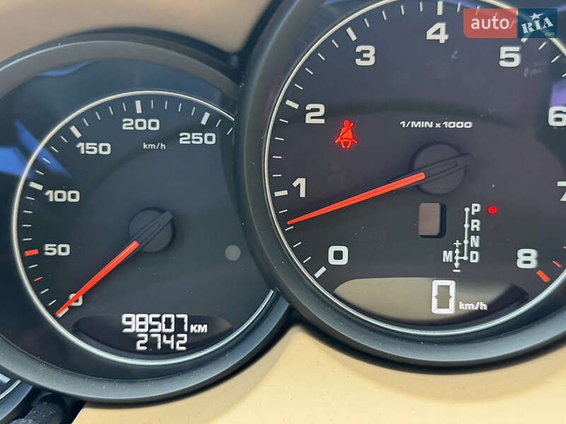 Позашляховик / Кросовер Porsche Cayenne 2016 в Дніпрі фото 7 Позашляховик / Кросовер Porsche Cayenne 2016 в Дніпрі