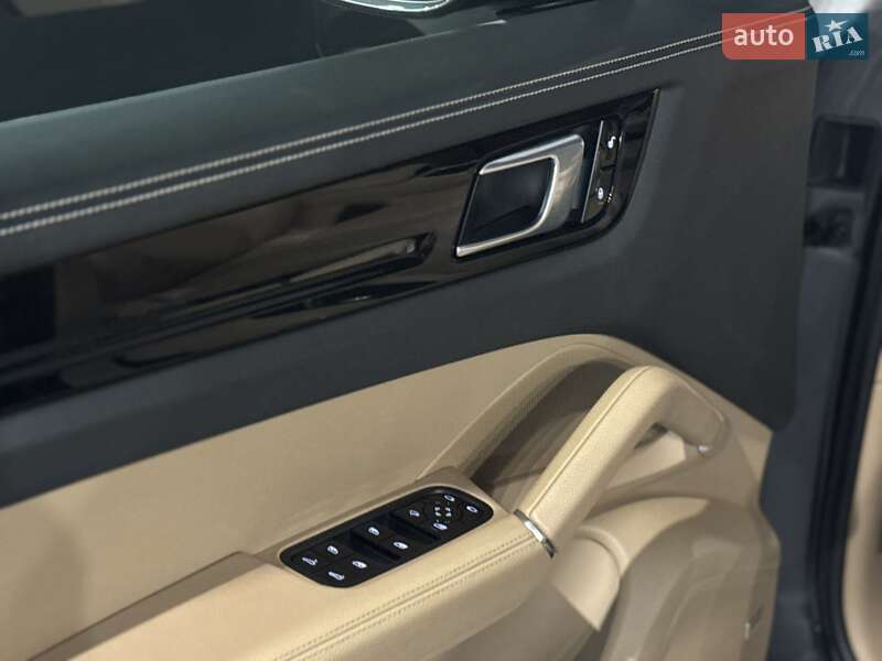 Внедорожник / Кроссовер Porsche Cayenne 2018 в Одессе