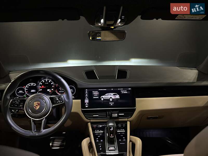 Внедорожник / Кроссовер Porsche Cayenne 2018 в Одессе