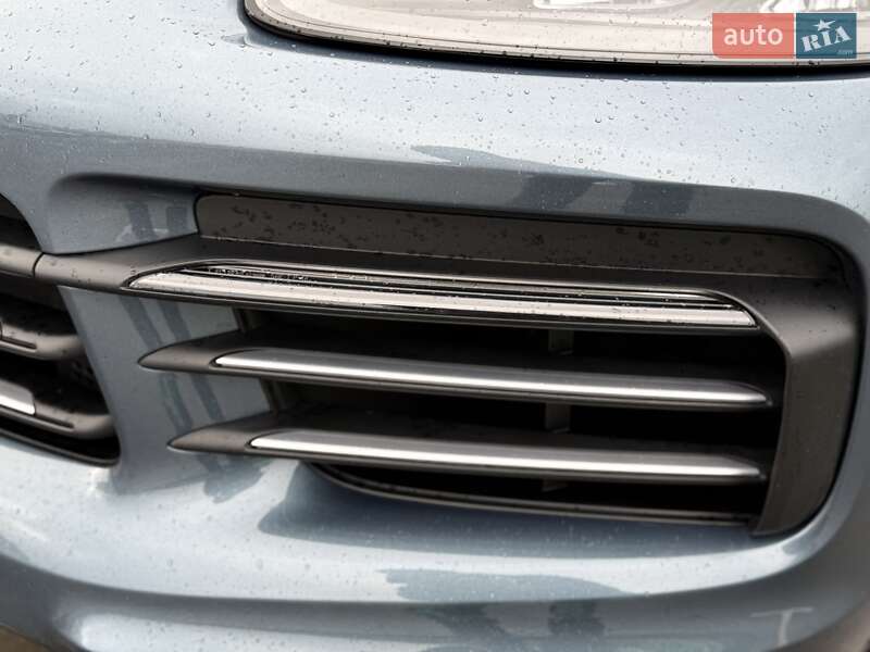 Позашляховик / Кросовер Porsche Cayenne 2018 в Києві