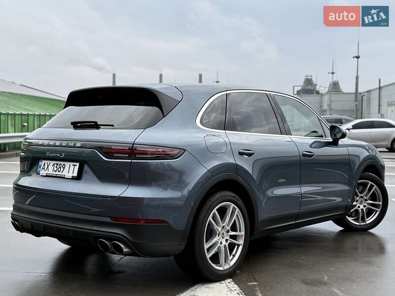 Позашляховик / Кросовер Porsche Cayenne 2018 в Києві