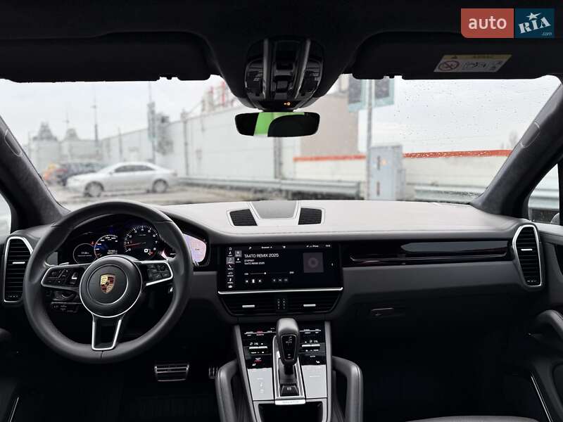 Позашляховик / Кросовер Porsche Cayenne 2018 в Києві
