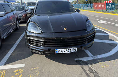 Позашляховик / Кросовер Porsche Cayenne 2019 в Києві
