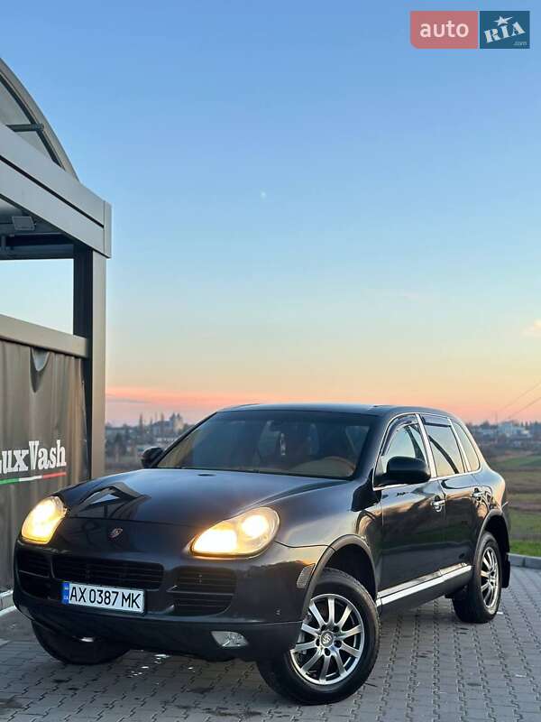 Позашляховик / Кросовер Porsche Cayenne 2004 в Шумську