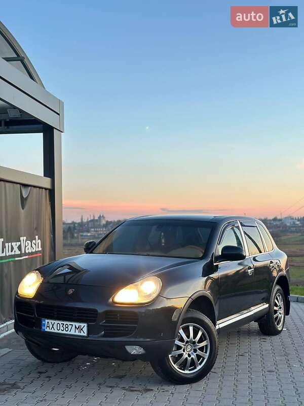 Позашляховик / Кросовер Porsche Cayenne 2004 в Шумську