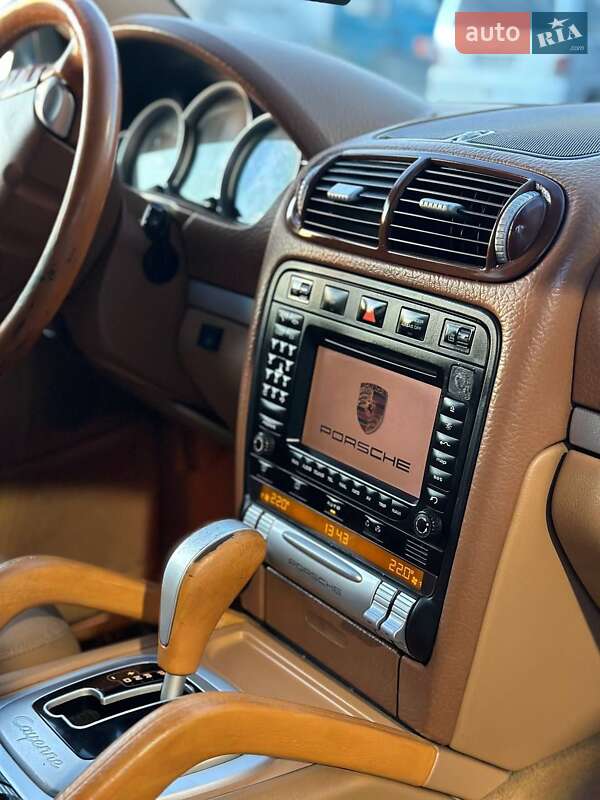Позашляховик / Кросовер Porsche Cayenne 2004 в Шумську