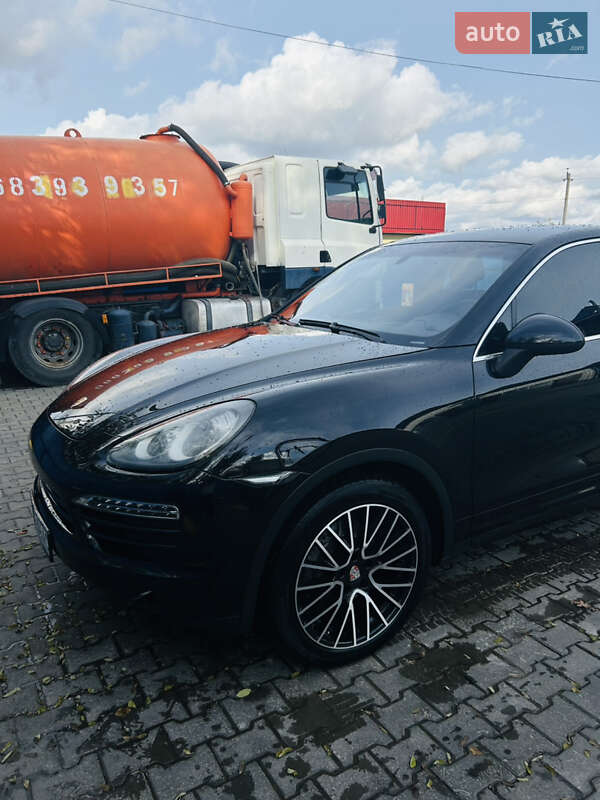 Внедорожник / Кроссовер Porsche Cayenne 2011 в Гадяче фото 2 Внедорожник / Кроссовер Porsche Cayenne 2011 в Гадяче
