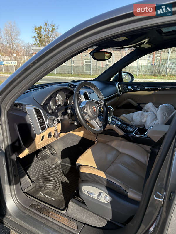 Позашляховик / Кросовер Porsche Cayenne 2015 в Києві фото 22 Позашляховик / Кросовер Porsche Cayenne 2015 в Києві