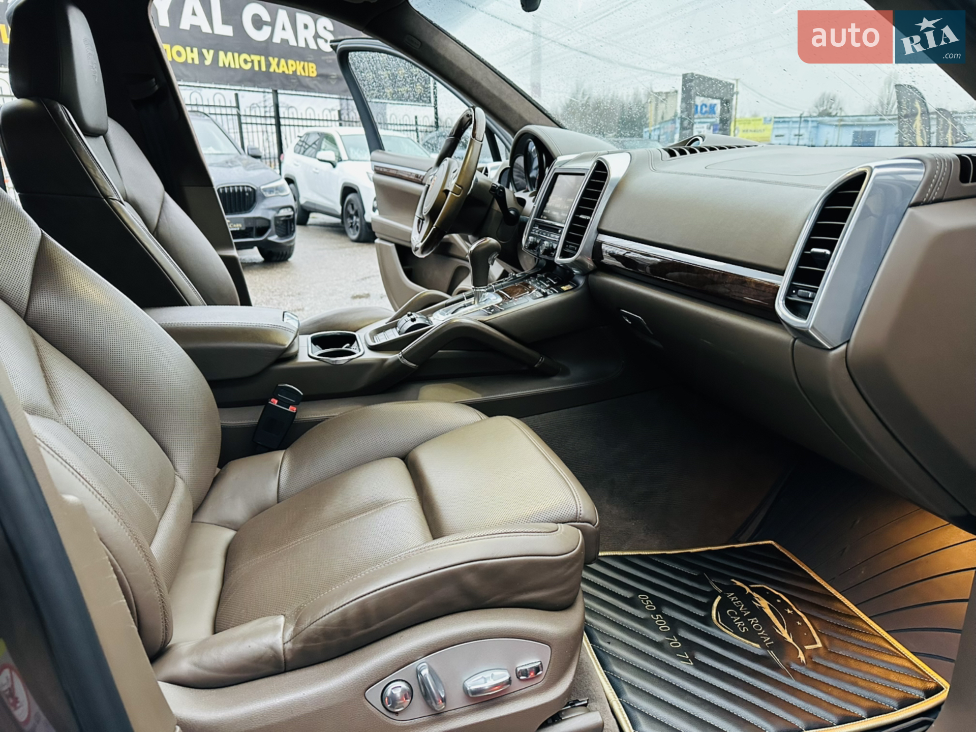 2012 Porsche Cayenne - мініатюра 27