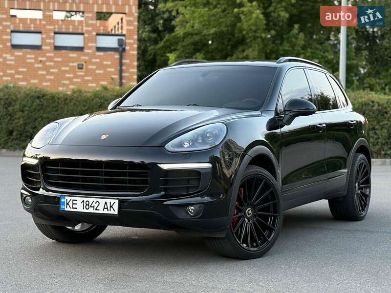 Позашляховик / Кросовер Porsche Cayenne 2017 в Дніпрі