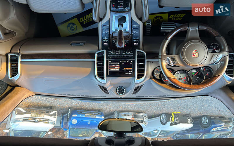 Внедорожник / Кроссовер Porsche Cayenne 2012 в Львове