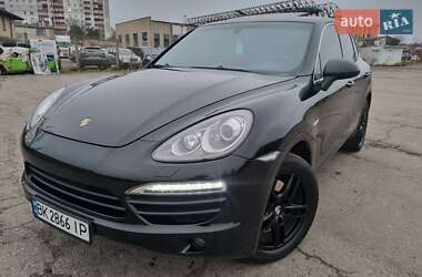 Внедорожник / Кроссовер Porsche Cayenne 2013 в Ровно
