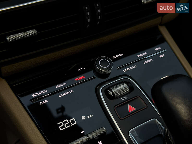 Внедорожник / Кроссовер Porsche Cayenne 2018 в Киеве