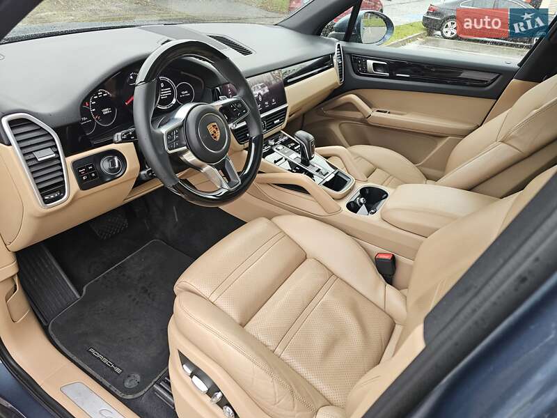 Позашляховик / Кросовер Porsche Cayenne 2018 в Києві