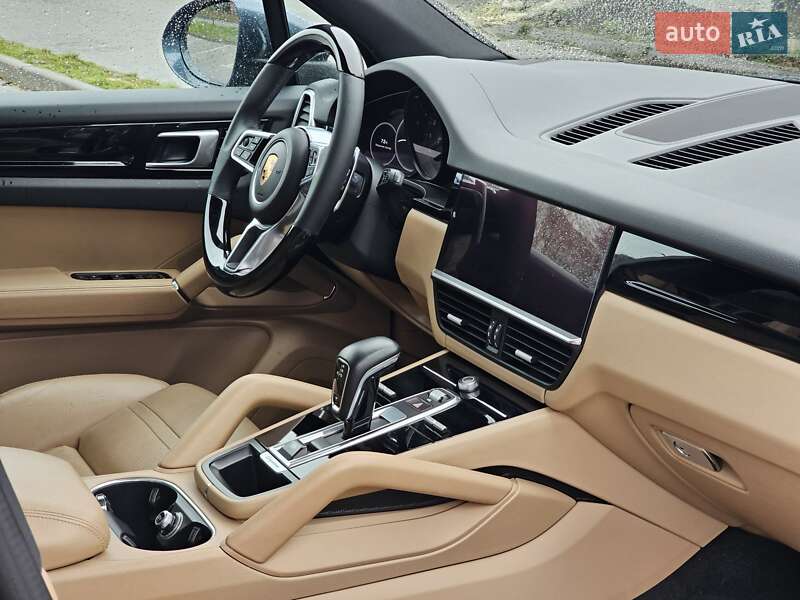 Позашляховик / Кросовер Porsche Cayenne 2018 в Києві