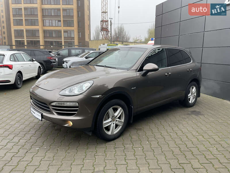 Внедорожник / Кроссовер Porsche Cayenne 2012 в Одессе