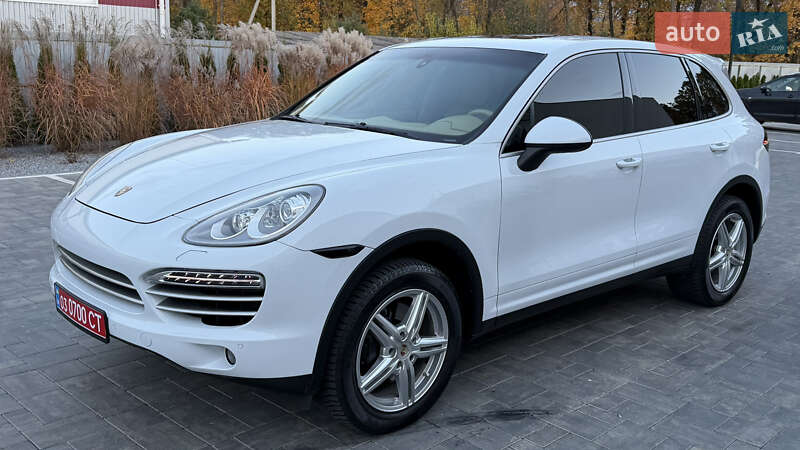 Позашляховик / Кросовер Porsche Cayenne 2014 в Луцьку