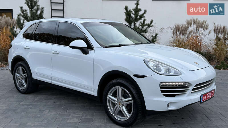 Позашляховик / Кросовер Porsche Cayenne 2014 в Луцьку