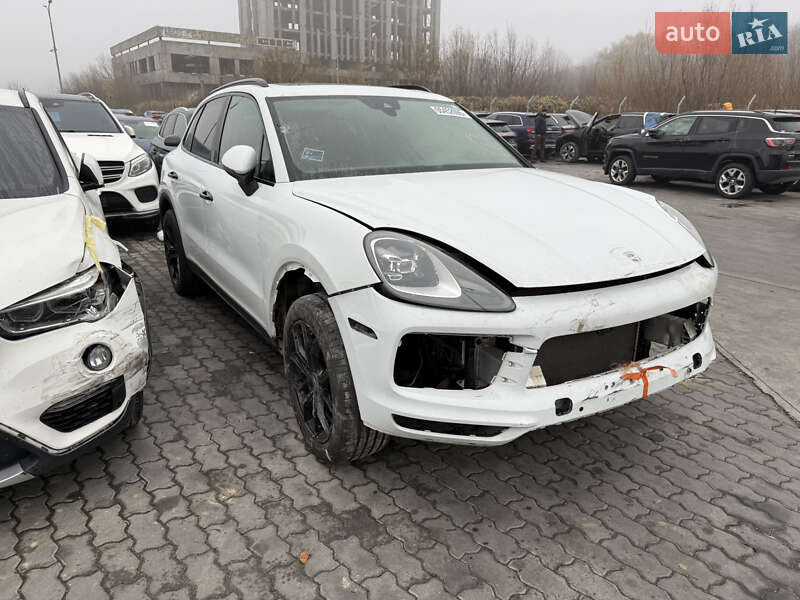 Позашляховик / Кросовер Porsche Cayenne 2019 в Львові