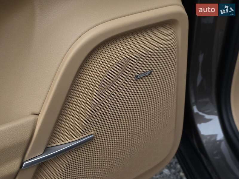 Внедорожник / Кроссовер Porsche Cayenne 2012 в Тернополе