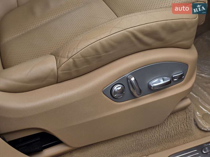 Внедорожник / Кроссовер Porsche Cayenne 2012 в Тернополе