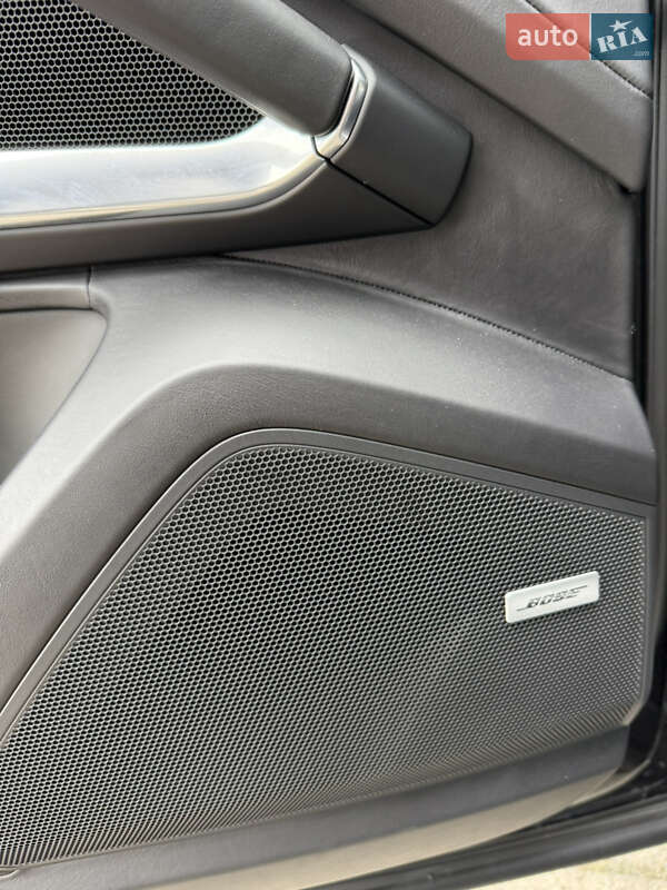 Позашляховик / Кросовер Porsche Cayenne 2019 в Києві