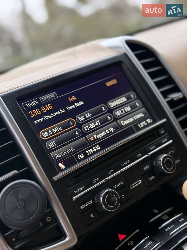 Позашляховик / Кросовер Porsche Cayenne 2012 в Самборі