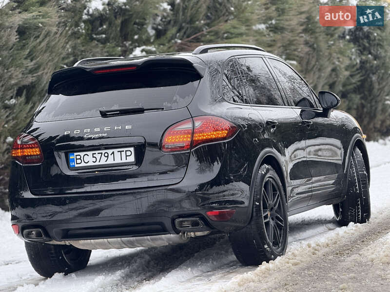 Позашляховик / Кросовер Porsche Cayenne 2012 в Самборі
