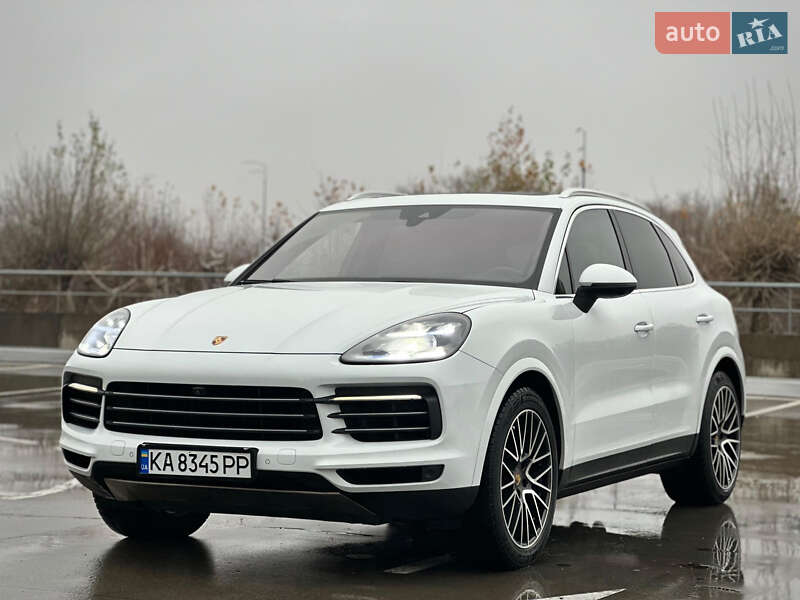 Внедорожник / Кроссовер Porsche Cayenne 2017 в Киеве