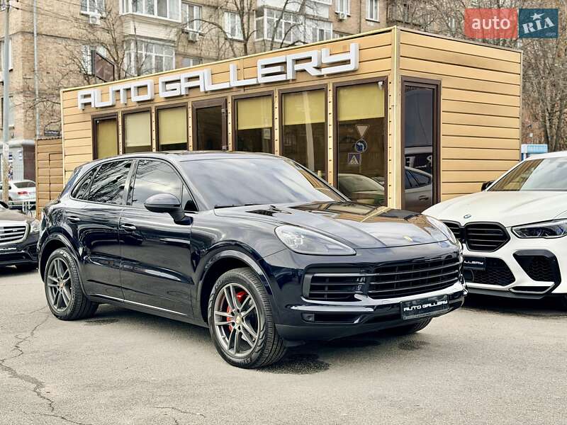 Позашляховик / Кросовер Porsche Cayenne 2019 в Києві