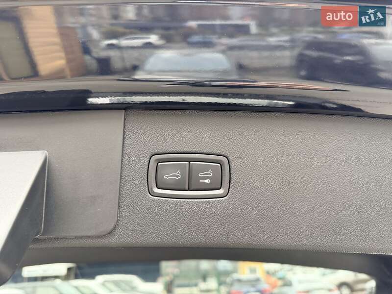 Позашляховик / Кросовер Porsche Cayenne 2019 в Києві